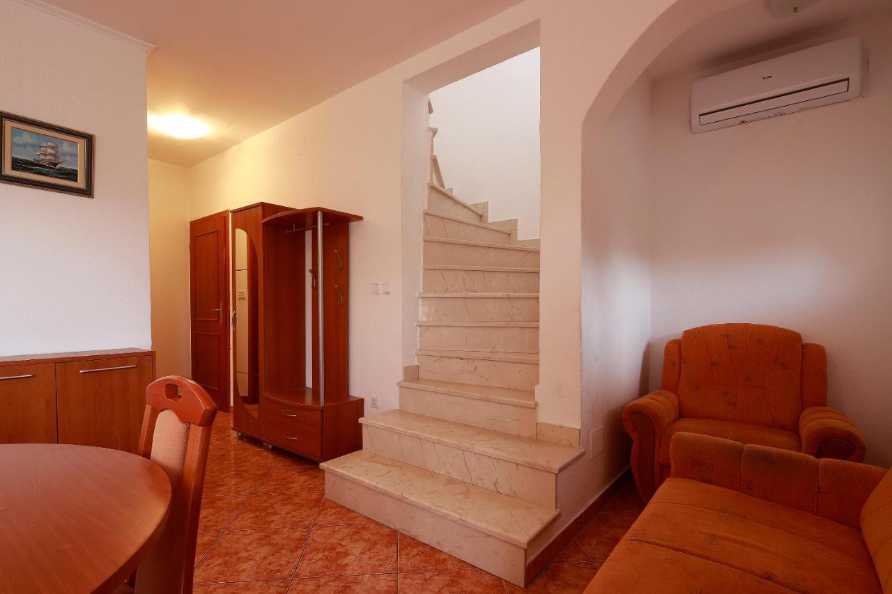 Apartments Sea La Vie Novalja Bagian luar foto
